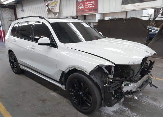 2022 BMW X7