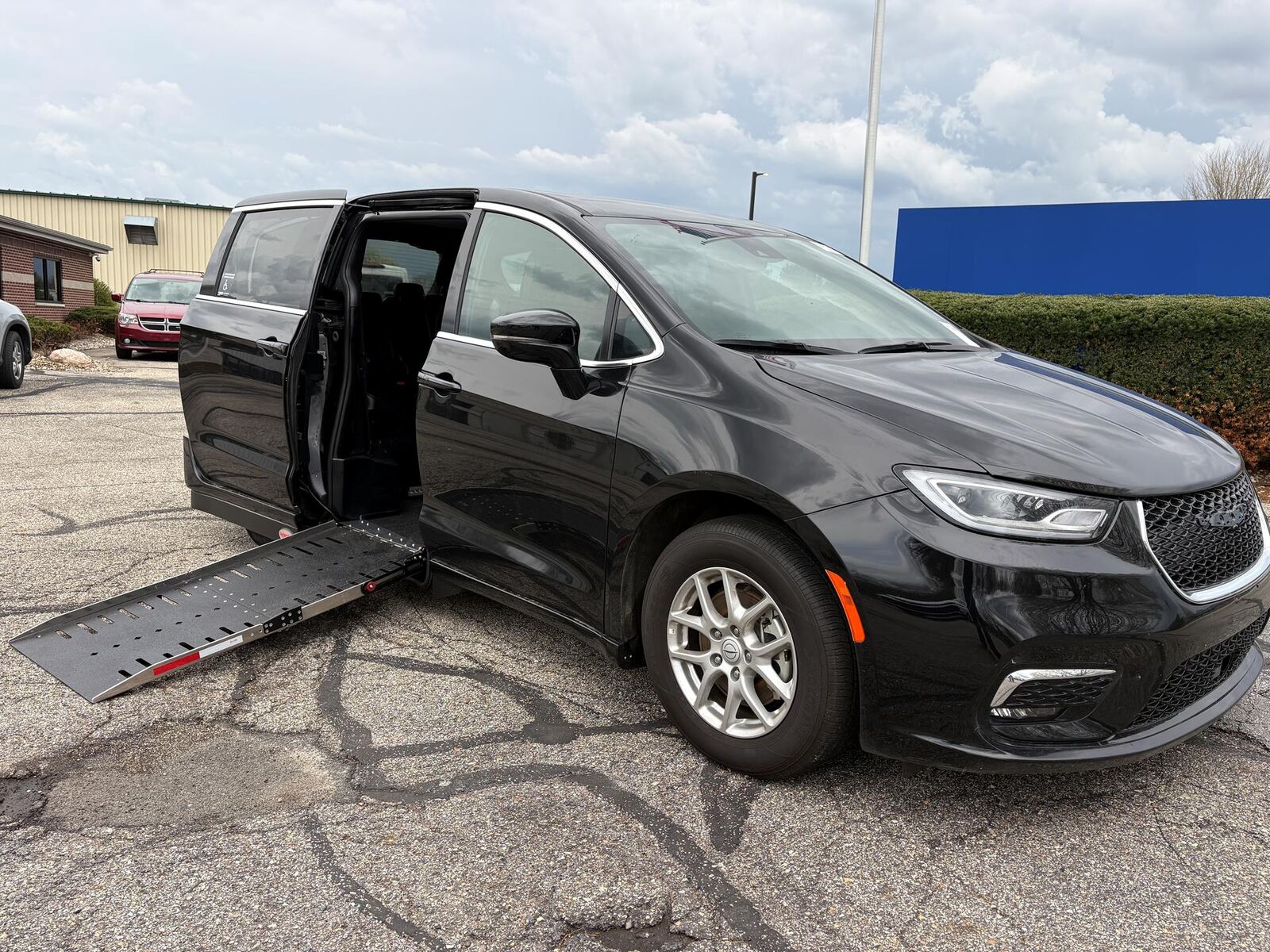 2025 CHRYSLER Pacifica