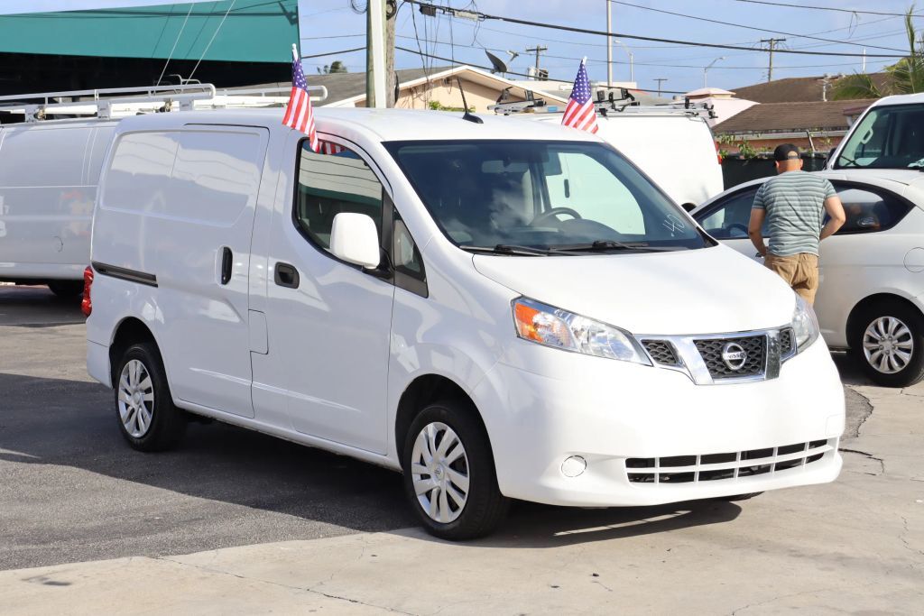 2020 NISSAN NV200