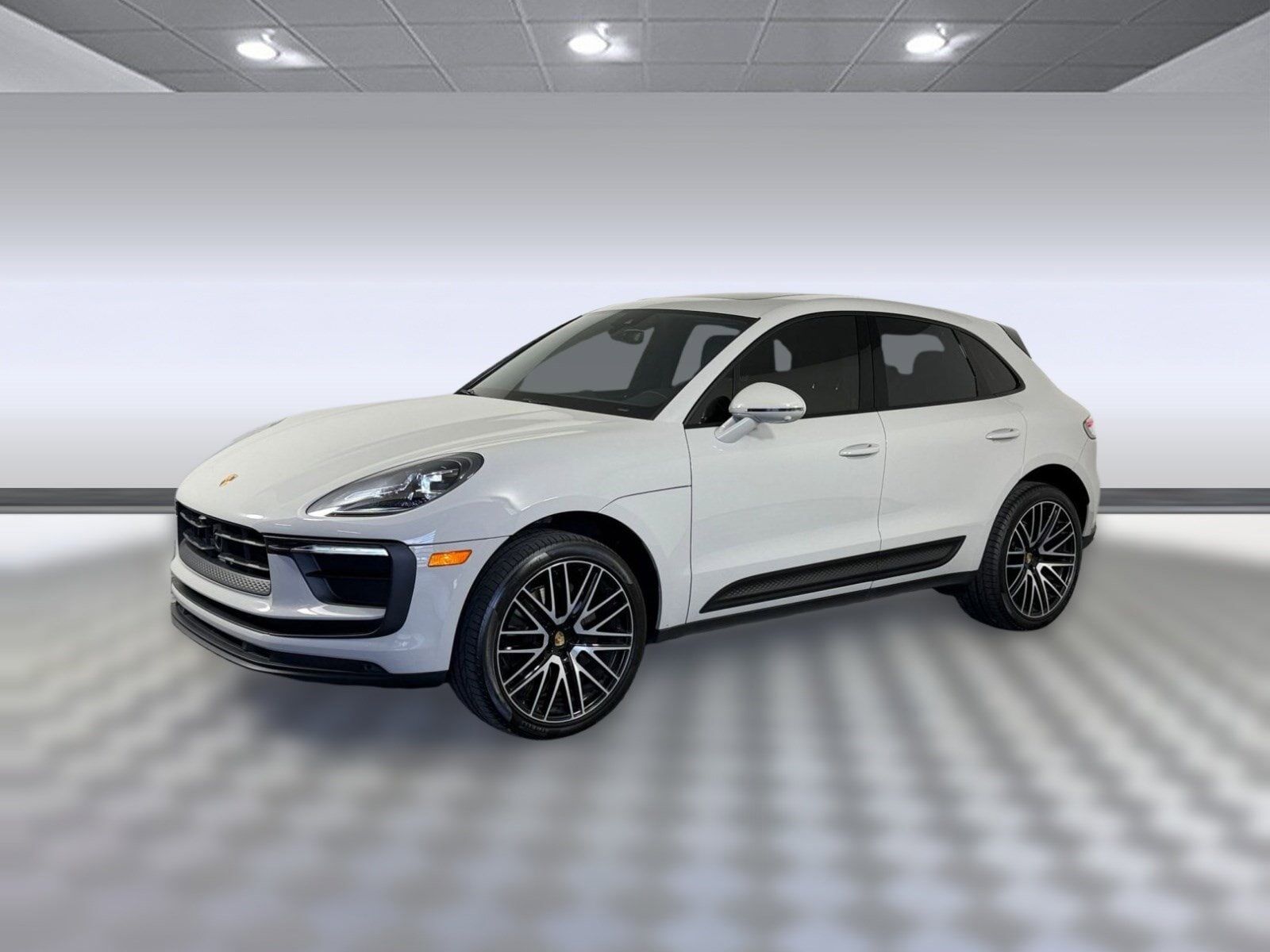 2024 PORSCHE Macan