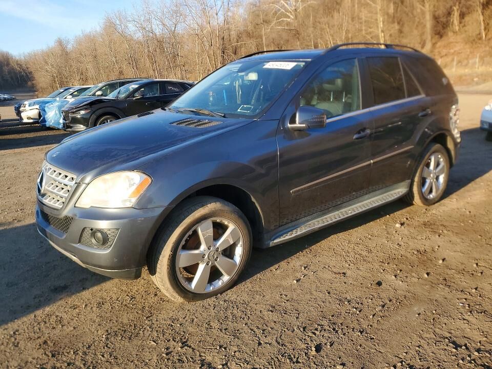 2011 MERCEDES-BENZ M-Class
