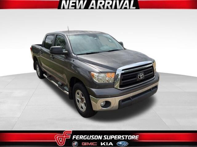 2011 TOYOTA Tundra