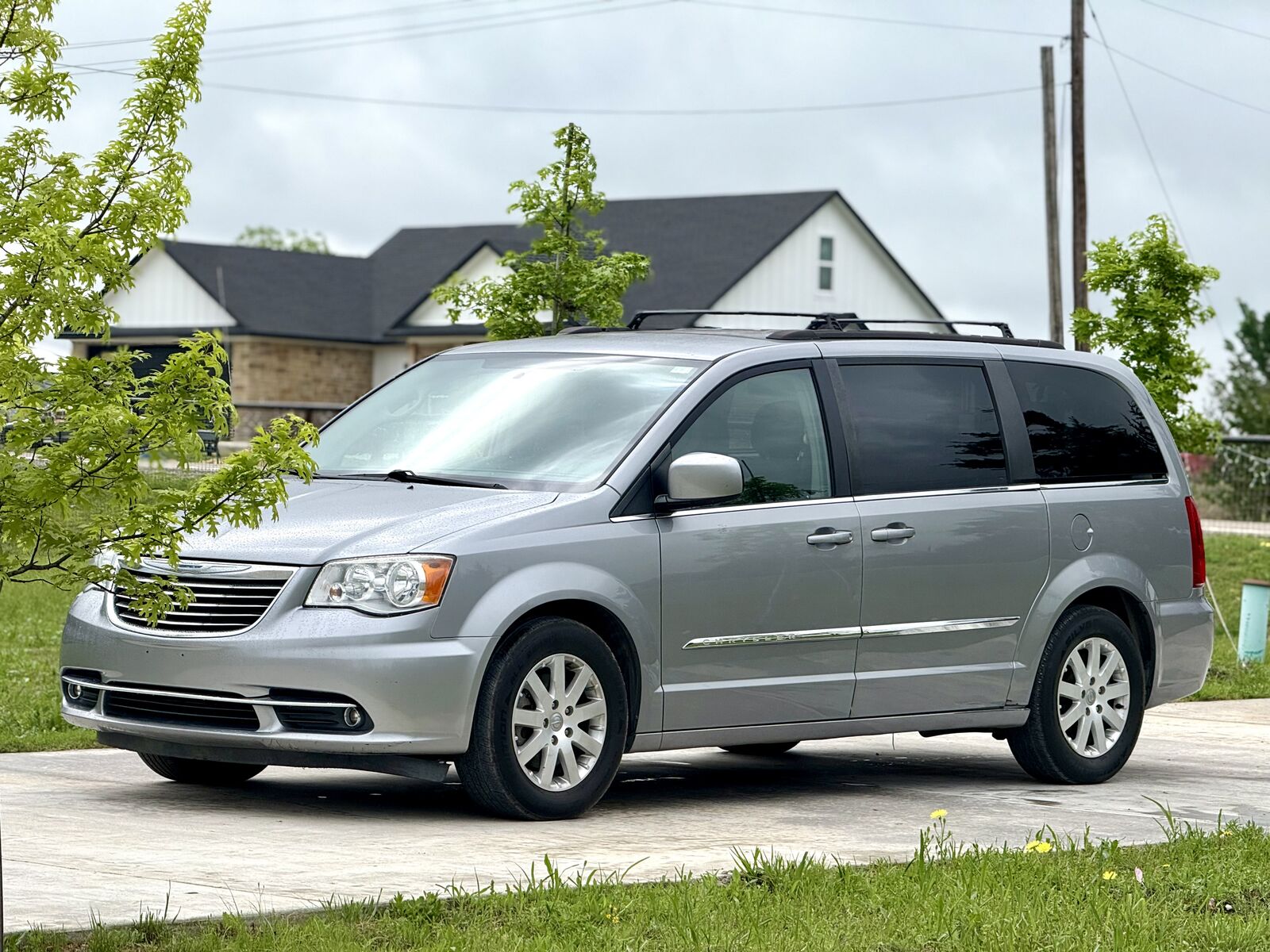 2016 CHRYSLER Town and Country