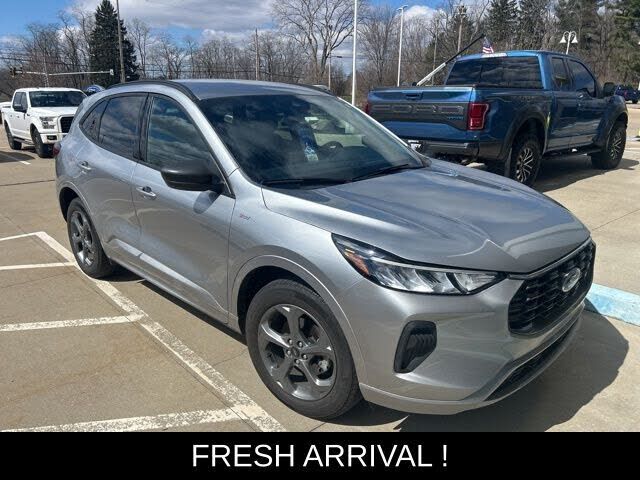2023 FORD Escape