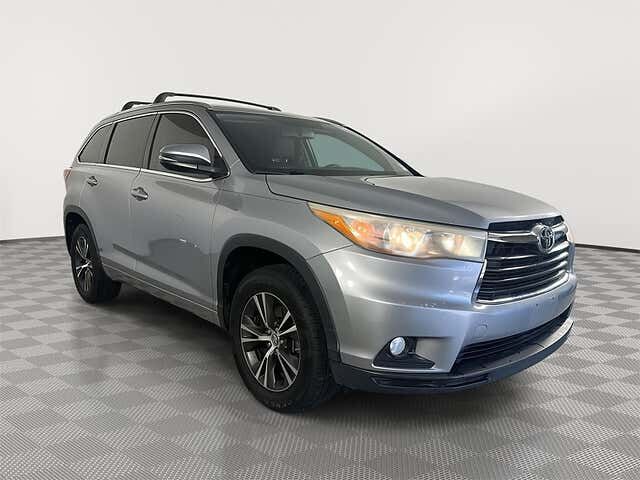 2016 TOYOTA Highlander