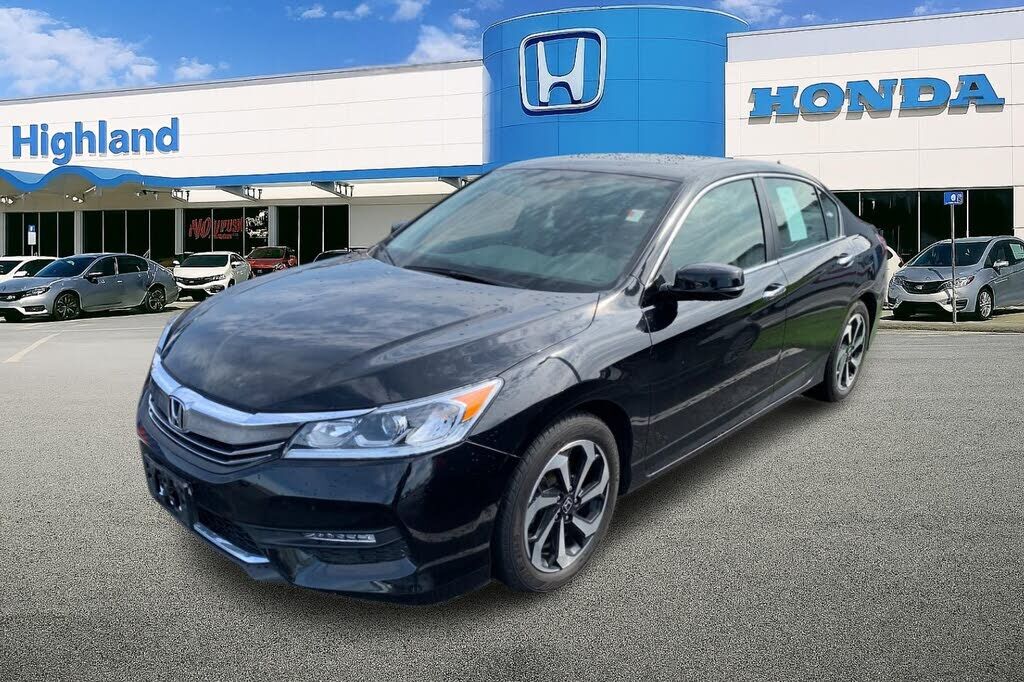 2017 HONDA Accord