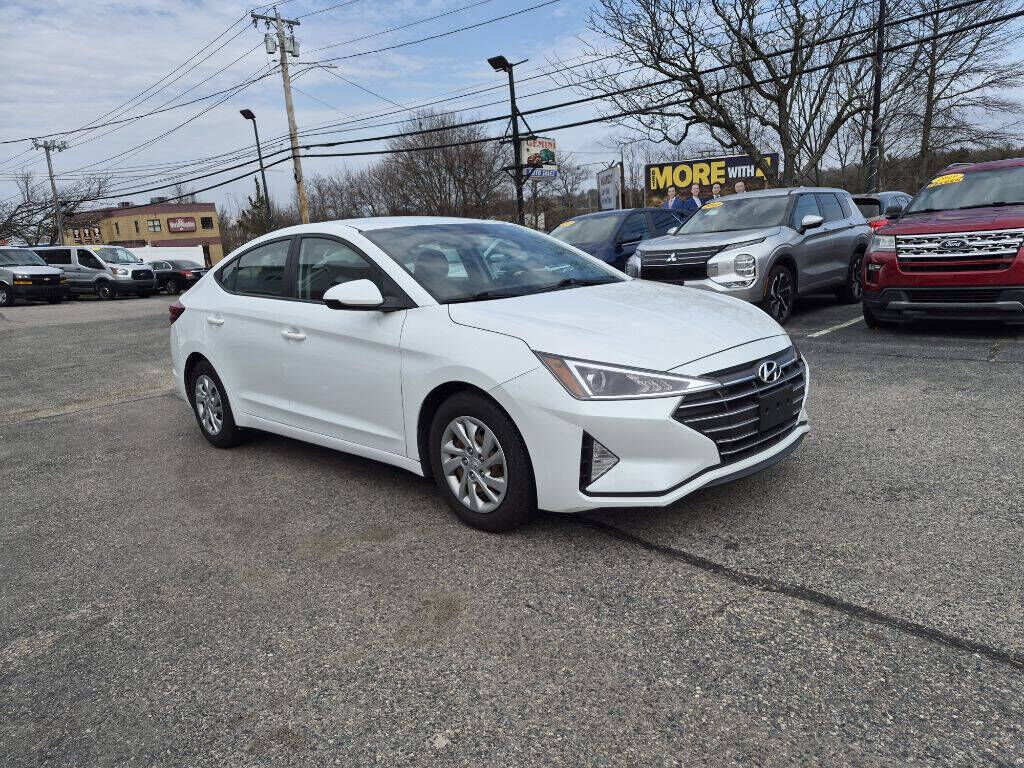 2019 HYUNDAI Elantra