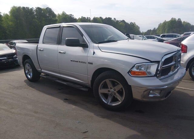 2012 DODGE Ram