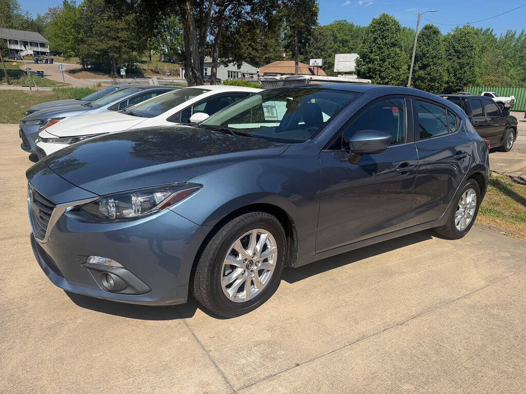 2016 MAZDA Mazda3
