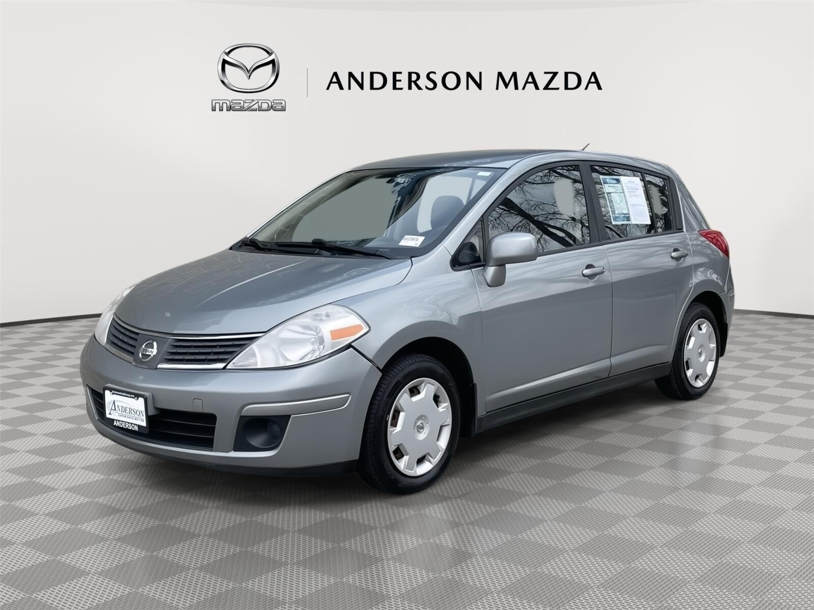 2008 NISSAN Versa