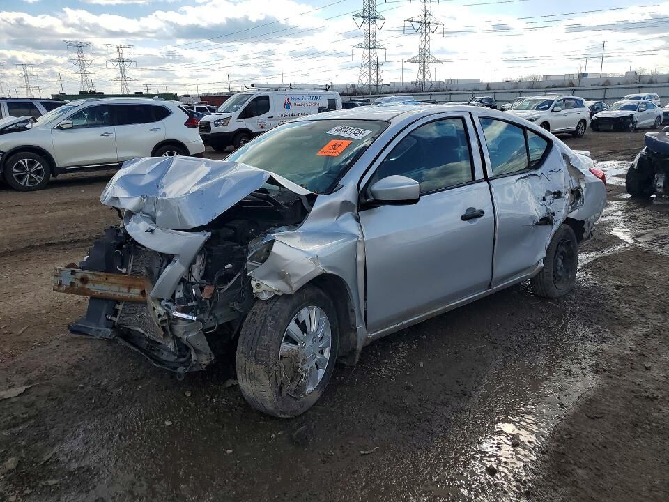 2018 NISSAN Versa