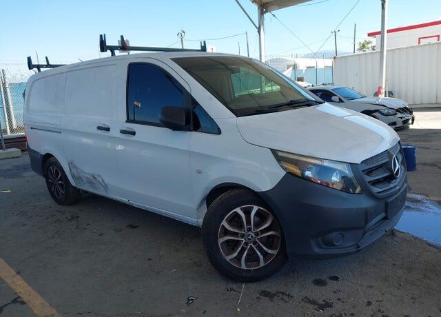 2019 MERCEDES-BENZ METRIS