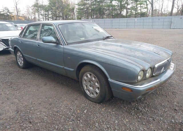 2002 JAGUAR XJ8