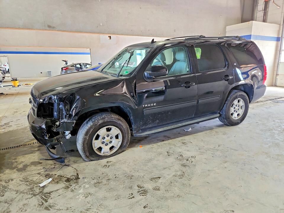 2013 CHEVROLET Tahoe