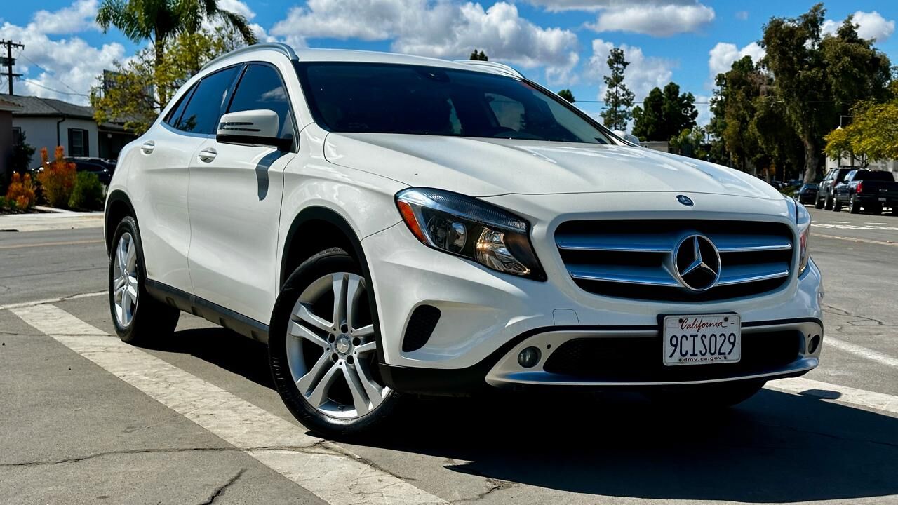 2015 MERCEDES-BENZ GLA-Class
