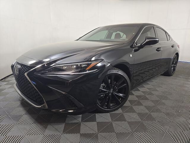 2024 LEXUS ES