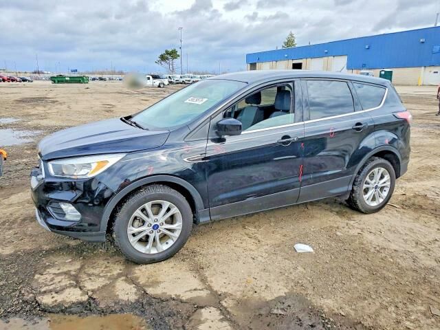 2017 FORD Escape