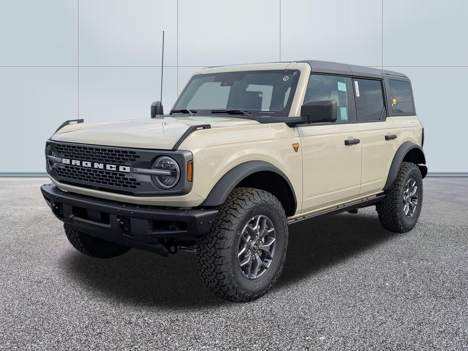 2025 FORD Bronco