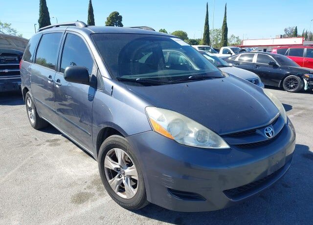 2006 TOYOTA Sienna
