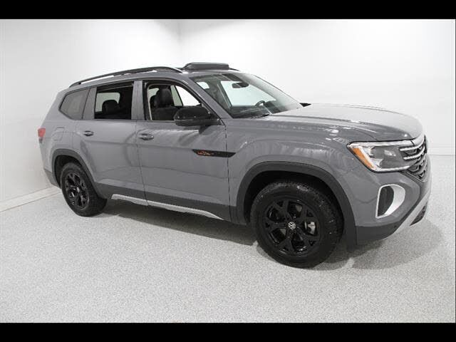 2025 VOLKSWAGEN Atlas