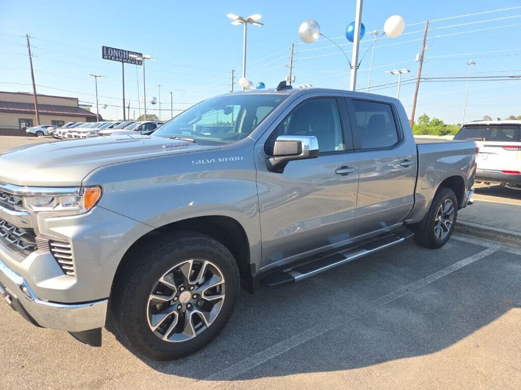 2024 CHEVROLET Silverado