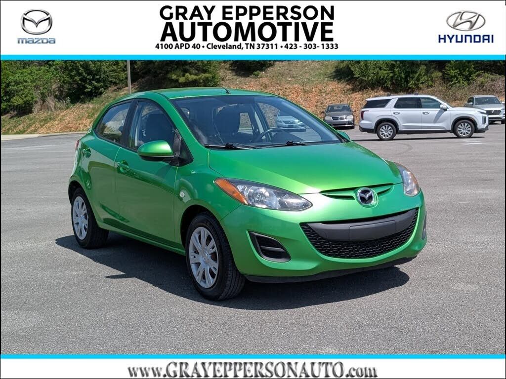2013 MAZDA Mazda2