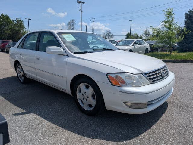 2003 TOYOTA Avalon
