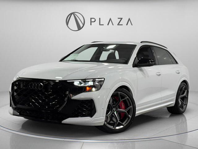 2025 AUDI RS Q8