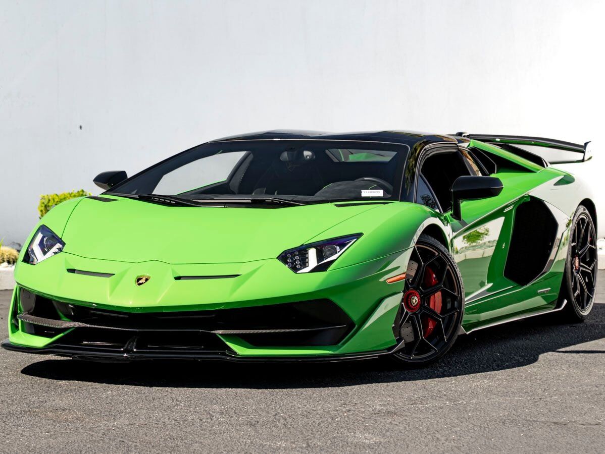 2020 LAMBORGHINI Aventador