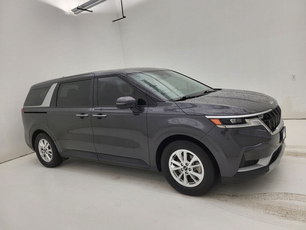 2023 KIA Carnival