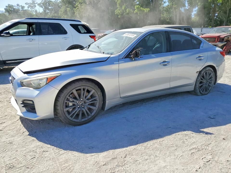 2016 INFINITI Q50
