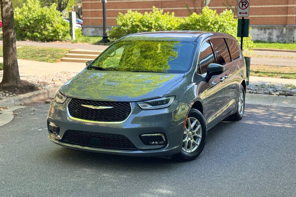 2023 CHRYSLER Pacifica