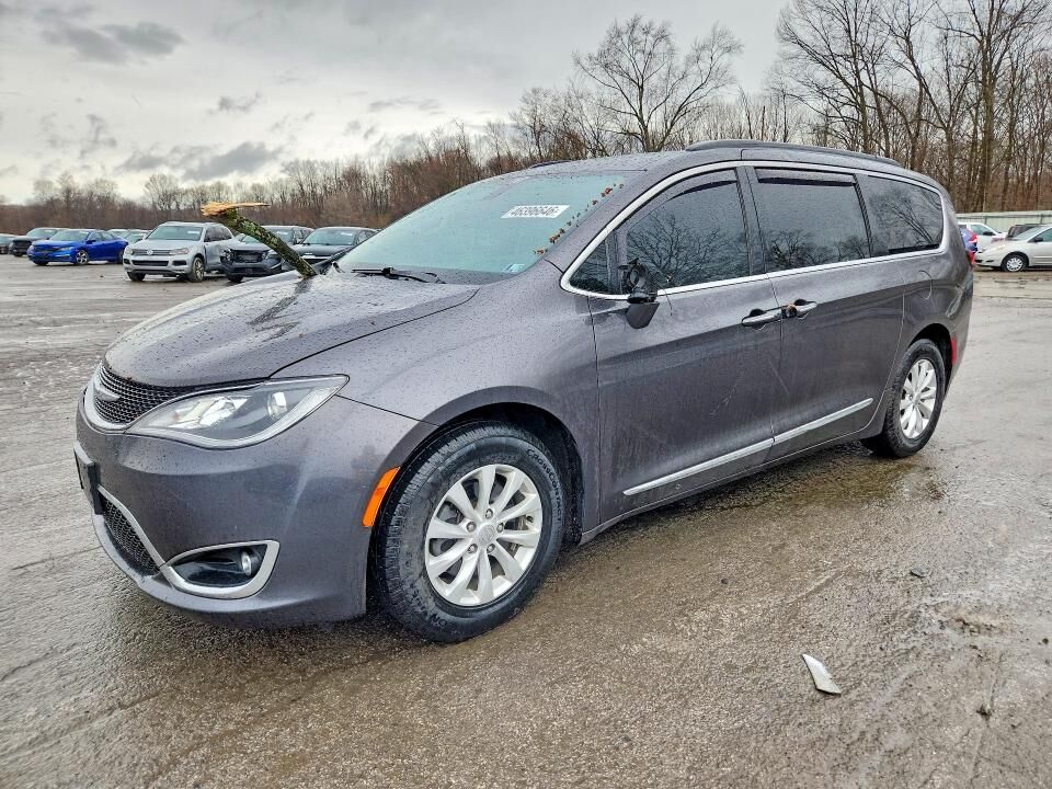 2017 CHRYSLER Pacifica