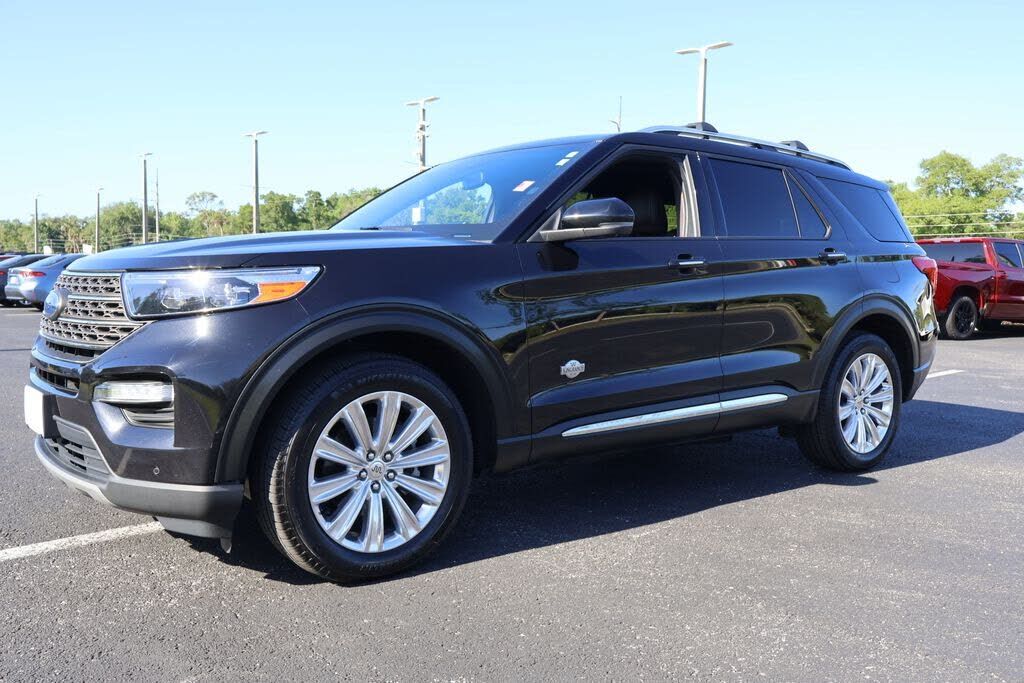 2021 FORD Explorer