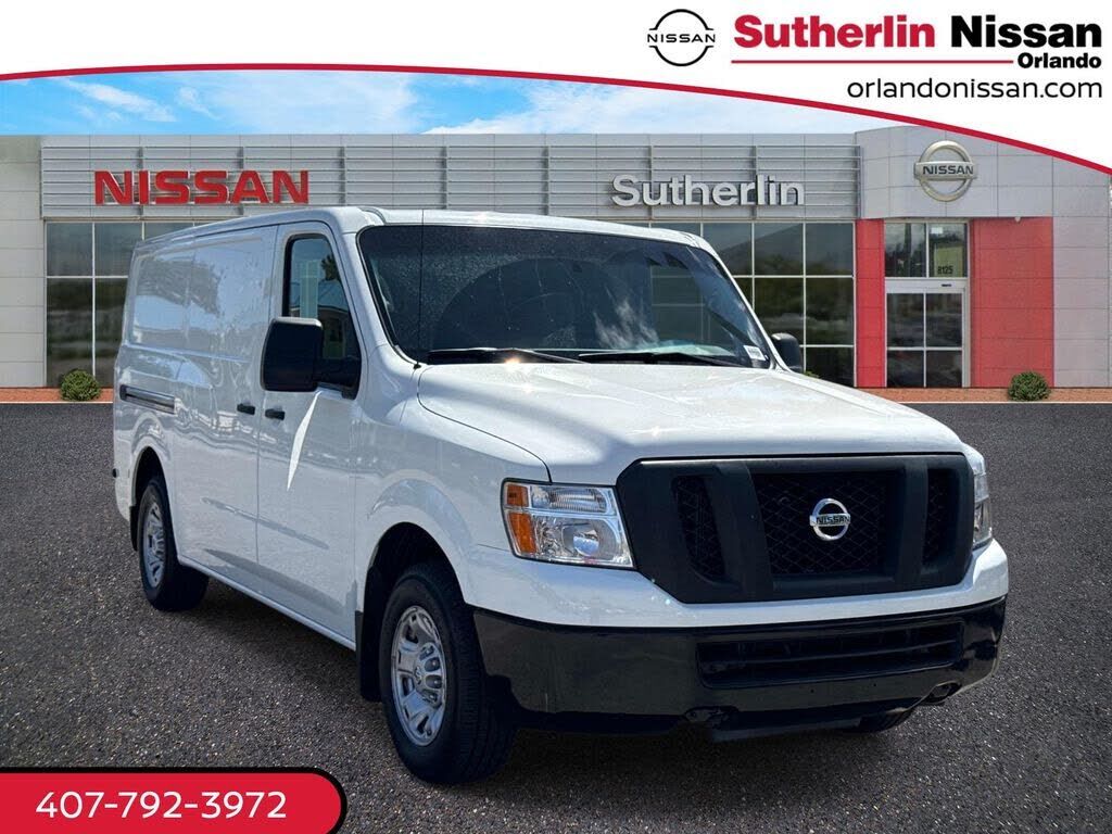 2017 NISSAN NV