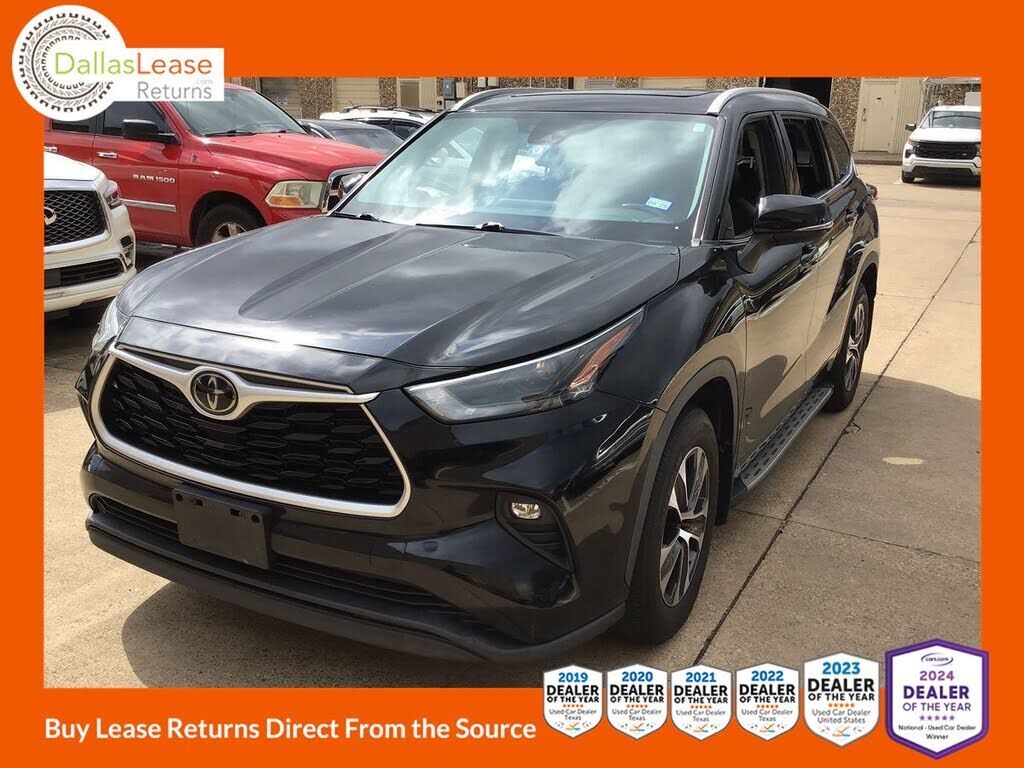 2022 TOYOTA Highlander