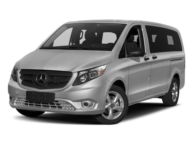 2017 MERCEDES-BENZ METRIS