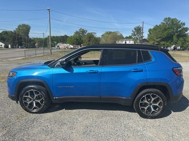 2025 JEEP Compass