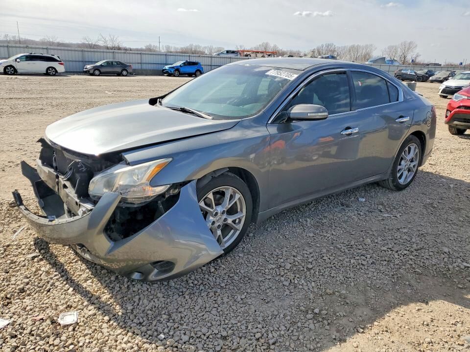 2014 NISSAN Maxima