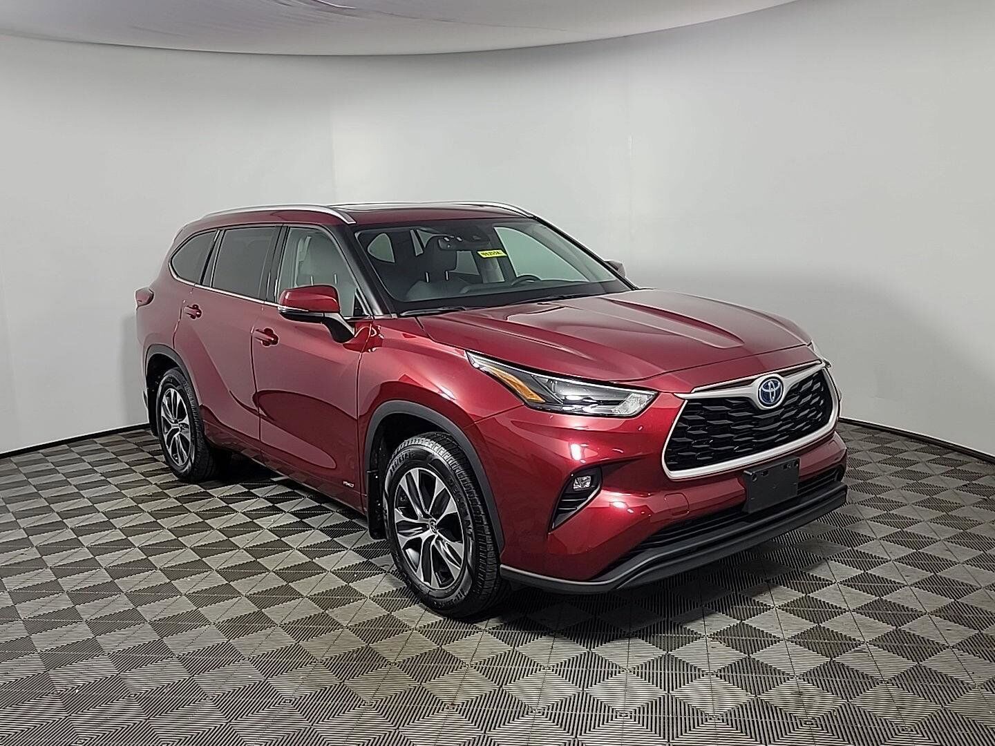 2022 TOYOTA Highlander