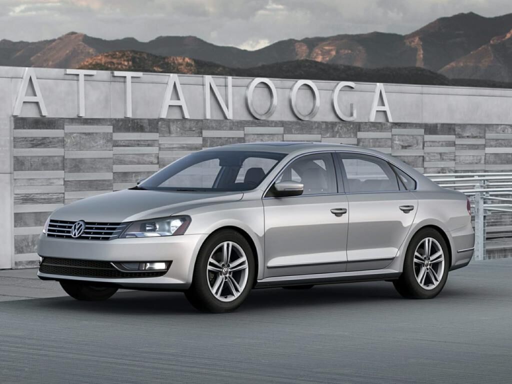 2014 VOLKSWAGEN Passat