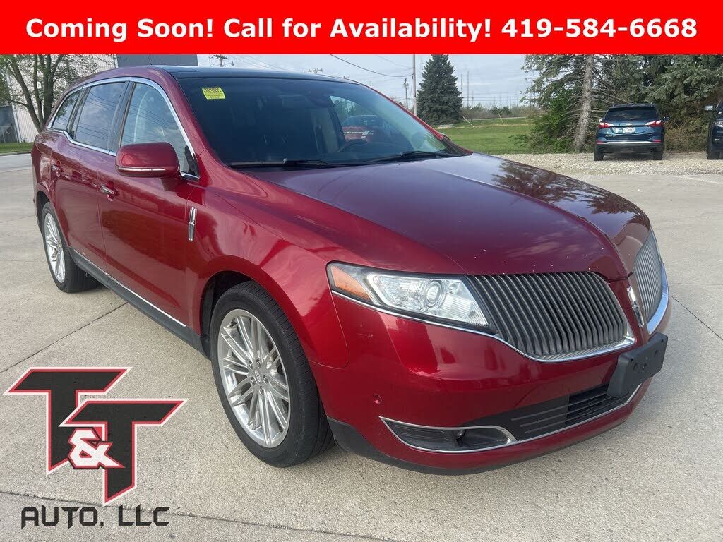 2016 LINCOLN MKT