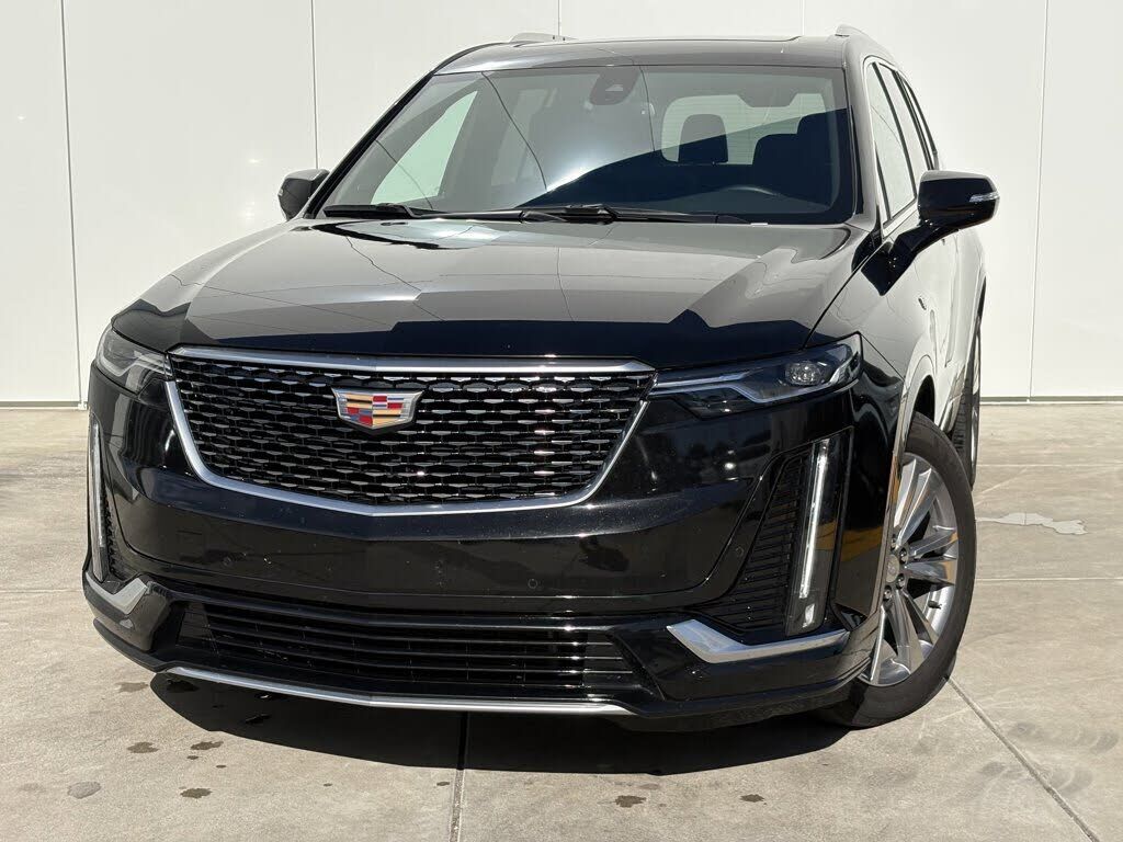 2025 CADILLAC XT6