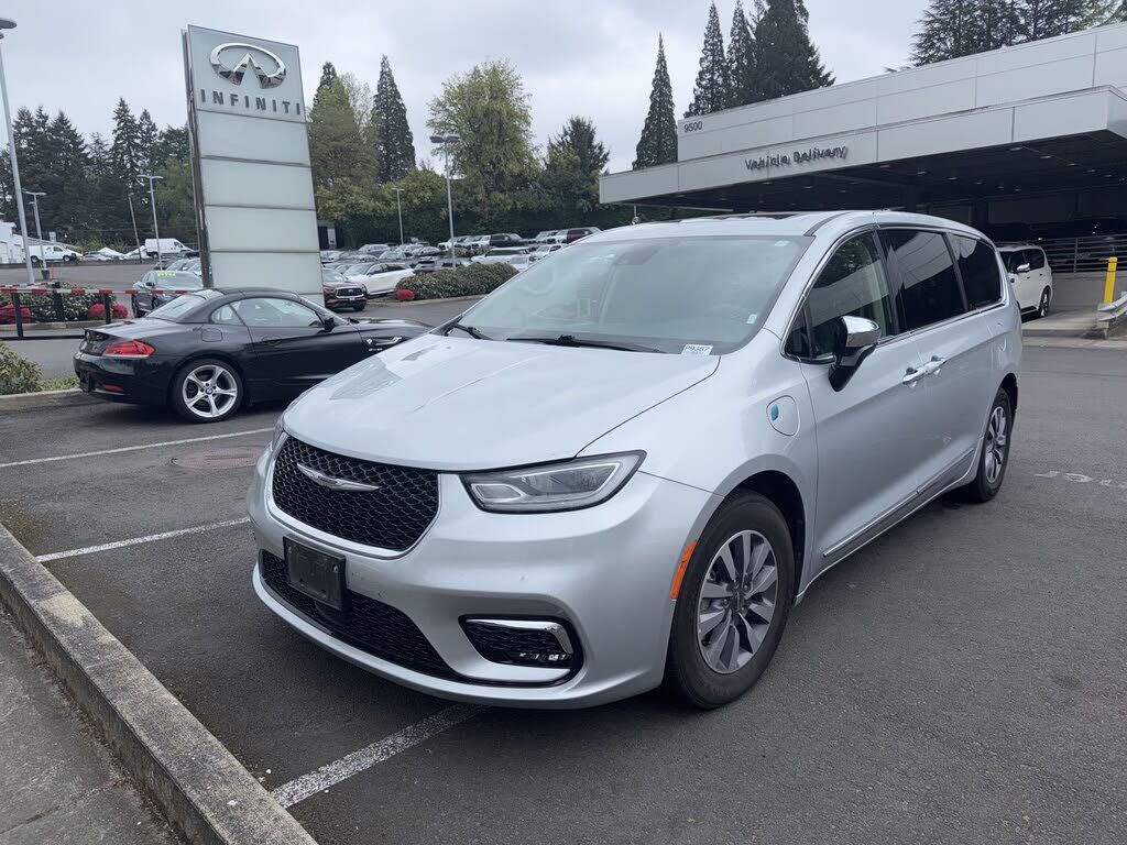 2023 CHRYSLER Pacifica