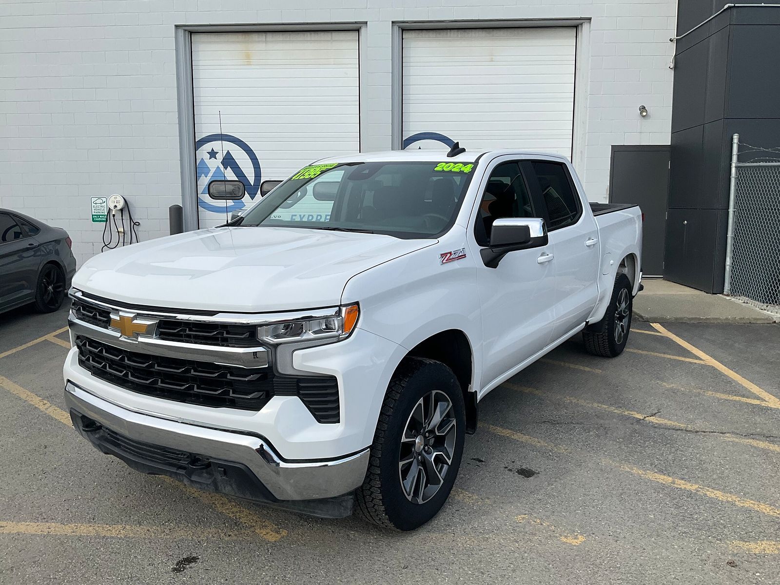 2024 CHEVROLET Silverado