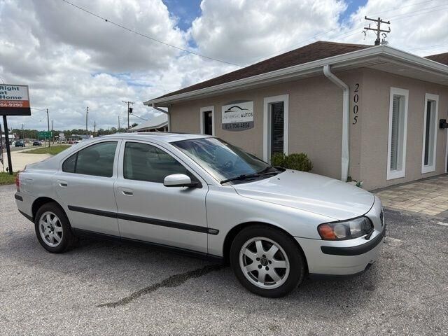 2004 VOLVO S60