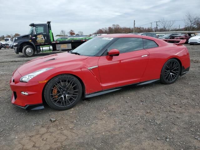 2024 NISSAN GT-R