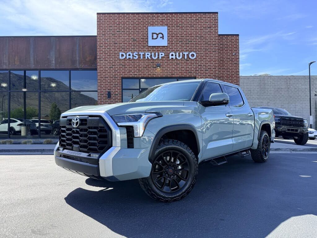 2023 TOYOTA Tundra