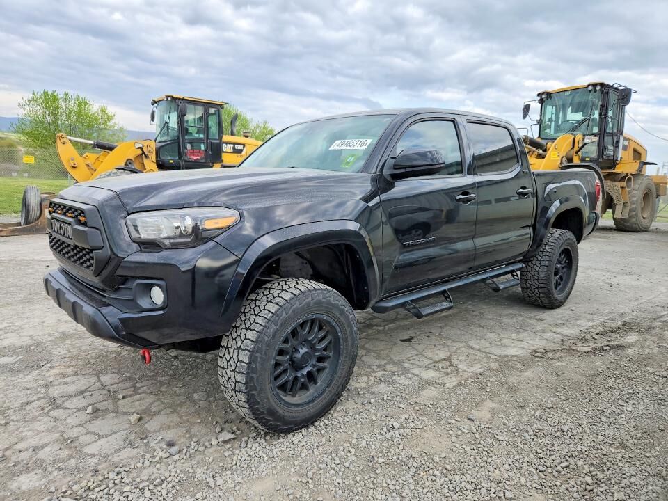 2020 TOYOTA Tacoma