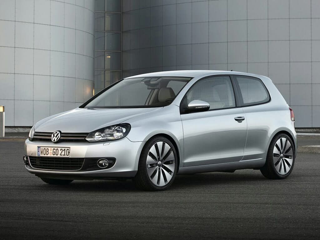 2011 VOLKSWAGEN Golf